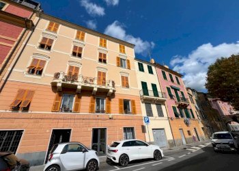 Facciata - Appartamento via Luigi Maria d'Albertis, Genova (zona Voltri) - foto 20