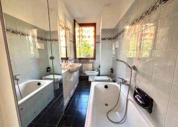 Bagno - Quadrilocale viale Villa Gavotti, Genova (zona Pegli) - foto 16