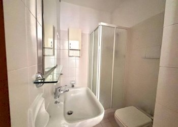 Bagno - Quadrilocale viale Villa Gavotti, Genova (zona Pegli) - foto 21