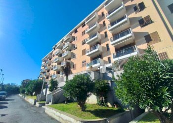 Facciata - Quadrilocale viale Villa Gavotti, Genova (zona Pegli) - foto 22