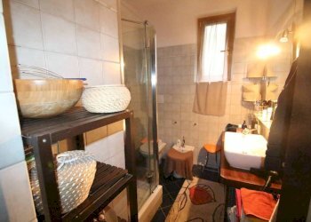 Bagno - Trilocale via delle Fabbriche, Genova (zona Voltri) - foto 4