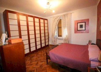 Camera da letto - Trilocale via delle Fabbriche, Genova (zona Voltri) - foto 24