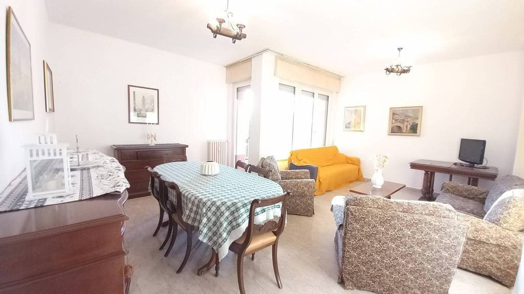 Salone - Three-room apartment via Fabio Filzi, 22, Varese - photo 2