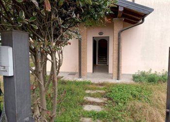 Giardino - Villa via Cesare Battisti, Daverio - photo 4