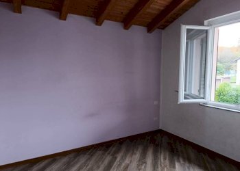 Camera da letto - Villa via Cesare Battisti, Daverio - photo 18