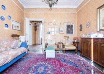 Soggiorno - Appartamento via Accinelli, Genova (zona Castelletto) - foto 6