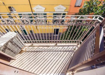 Balcone - Appartamento via Accinelli, Genova (zona Castelletto) - foto 8