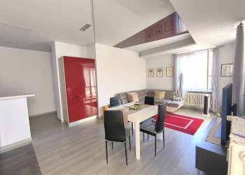 Salone - Three-room apartment via Giovan Battista Quadrone, Mondovì - photo 3