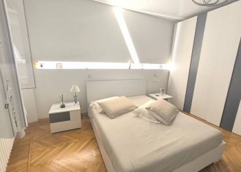 Camera da letto - Three-room apartment via Giovan Battista Quadrone, Mondovì - photo 6