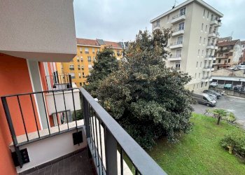 Balcone - Quadrilocale via Andrea Maffei, 6, Milano - foto 12