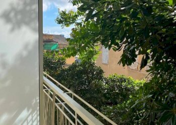 Balcone - Bilocale via Balbi, 97, Genova - foto 10