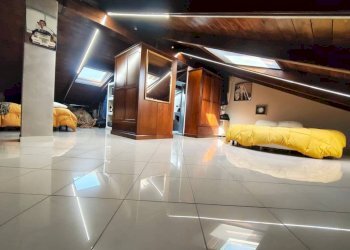 Camera da letto - Quadrilocale via Assietta, 28, Candiolo - foto 20