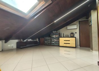 Camera da letto - Quadrilocale via Assietta, 28, Candiolo - foto 22