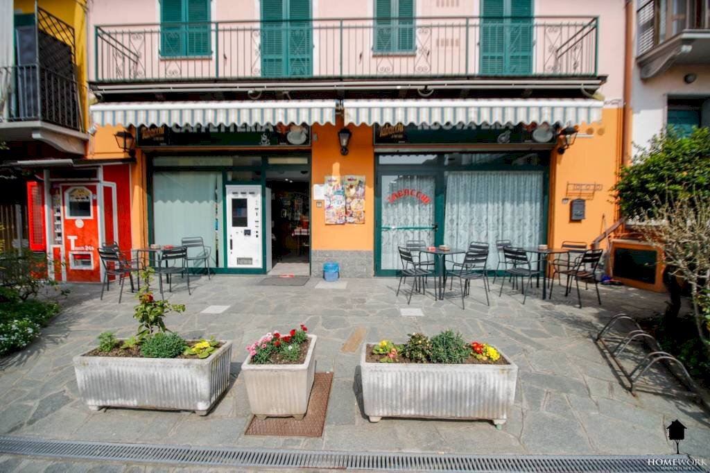 Facciata - Bar - Tabacchi - Ricevitoria via Cappuccini, Chivasso - foto 2