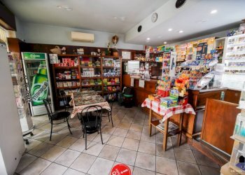 Interno non residenziale - Bar - Tabacchi - Ricevitoria via Cappuccini, Chivasso - foto 8