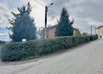 Facciata - Villa a Schiera strada Cantone Bonino, 15e, frazione Vandorno, Biella - foto 5