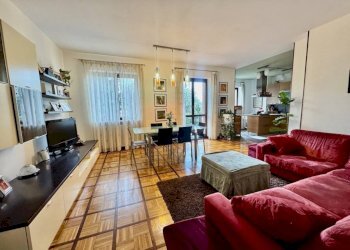 Salone - Villa a Schiera strada Cantone Bonino, 15e, frazione Vandorno, Biella - foto 9