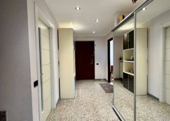 Corridoio - Villa a Schiera strada Cantone Bonino, 15e, frazione Vandorno, Biella - foto 18