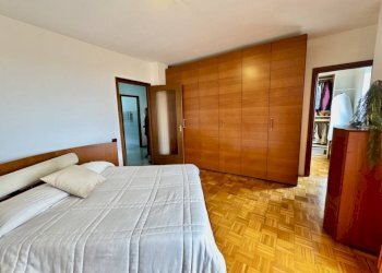 Camera da letto - Villa a Schiera strada Cantone Bonino, 15e, frazione Vandorno, Biella - foto 22