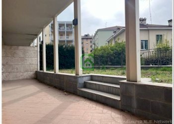 Terrazzo - Four-room apartment via San Gerolamo Miani, Bergamo - photo 16