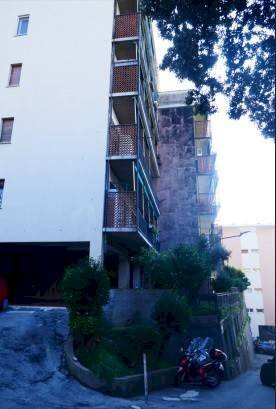 Facciata - Two-room apartment at auction via Romagna, 51, Genova (neighborhood San Teodoro) - photo 2