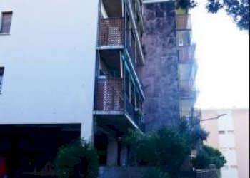 Facciata - Bilocale all'asta via Romagna, 51, Genova (zona San Teodoro) - foto 2