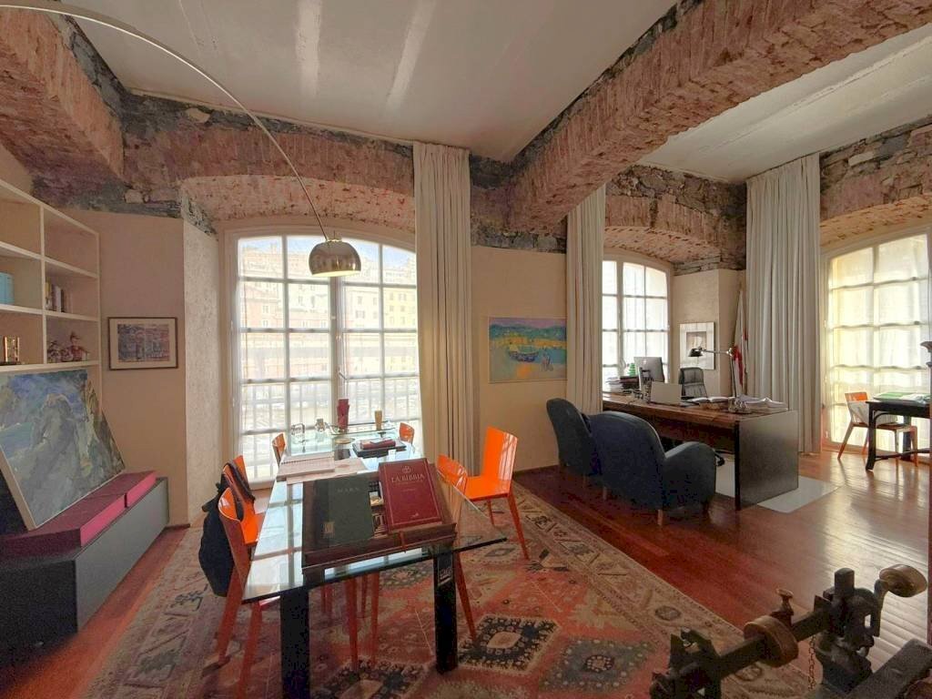 Studio - Office via Marino Boccanegra, 15, Genova (neighborhood Centro Storico) - photo 2