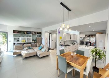 Salone - Villa via Ernesto Cabruna, 15, frazione Quinto Al Mare, Genova - foto 4