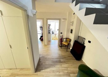 Corridoio - Villa via Ernesto Cabruna, 15, frazione Quinto Al Mare, Genova - foto 24