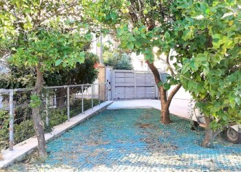 Giardino - Villa via Ernesto Cabruna, 15, frazione Quinto Al Mare, Genova - foto 37