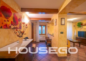 Salone - Trilocale via Ca' di Musa, 14, Genova (zona Struppa) - foto 4