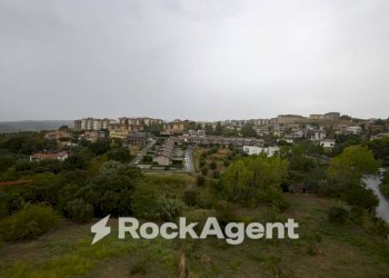 Quadrilocale viale Barlaam da Seminara, 27, Catanzaro - foto 1