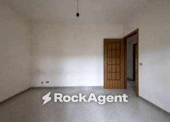Camera da letto - Quadrilocale viale Barlaam da Seminara, 27, Catanzaro - foto 3