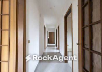 Corridoio - Quadrilocale viale Barlaam da Seminara, 27, Catanzaro - foto 9