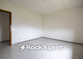 Camera da letto - Quadrilocale viale Barlaam da Seminara, 27, Catanzaro - foto 13