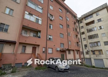 Facciata - Quadrilocale viale Barlaam da Seminara, 27, Catanzaro - foto 14