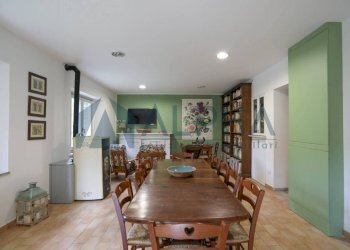 Salone - Villa Località Castel dell'Alpe, Premilcuore - photo 4