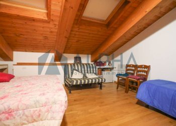 Camera da letto - Villa Località Castel dell'Alpe, Premilcuore - photo 24