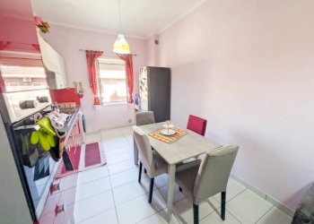 Cucina - Trilocale via Mar Rosso, Roma (zona Lido di Ostia) - foto 5