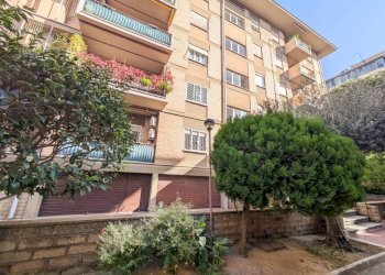 Facciata - Trilocale via Mar Rosso, Roma (zona Lido di Ostia) - foto 22