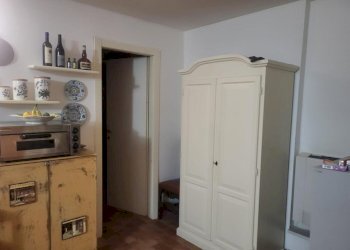 lu27.jpg - Porzione di casa Luni - foto 26