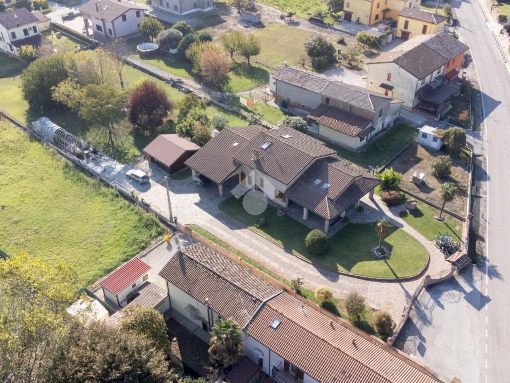 Villa Via Correggio, Cento - foto 2