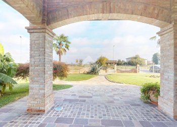 Villa Via Correggio, Cento - foto 14