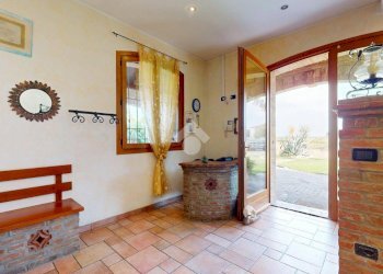 Villa Via Correggio, Cento - foto 32