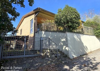 01.jpg - Villa Strada Monte Bagnolo Valbiancara, Perugia - foto 1