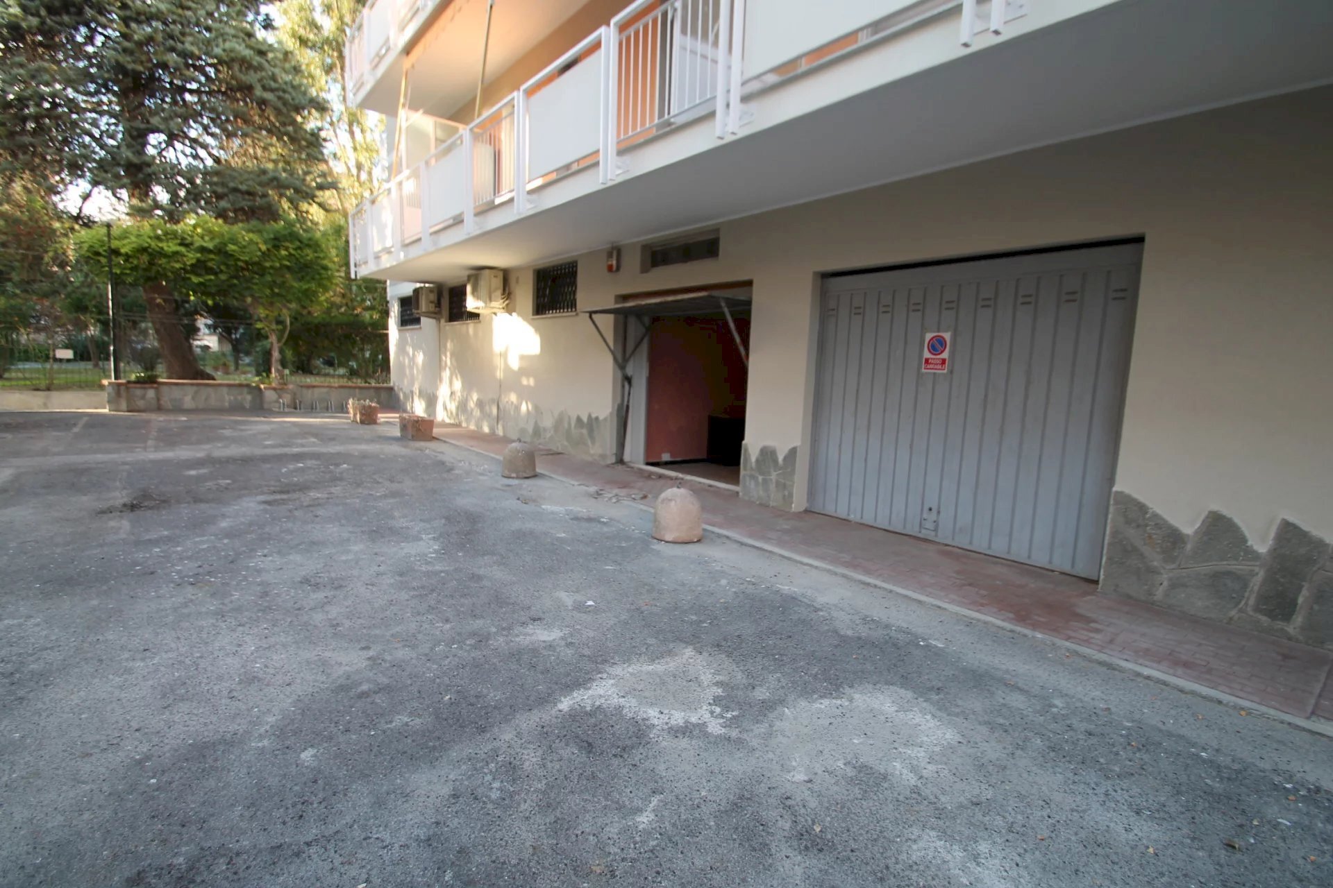 Box Via Cagliari, Borghetto Santo Spirito - foto 1