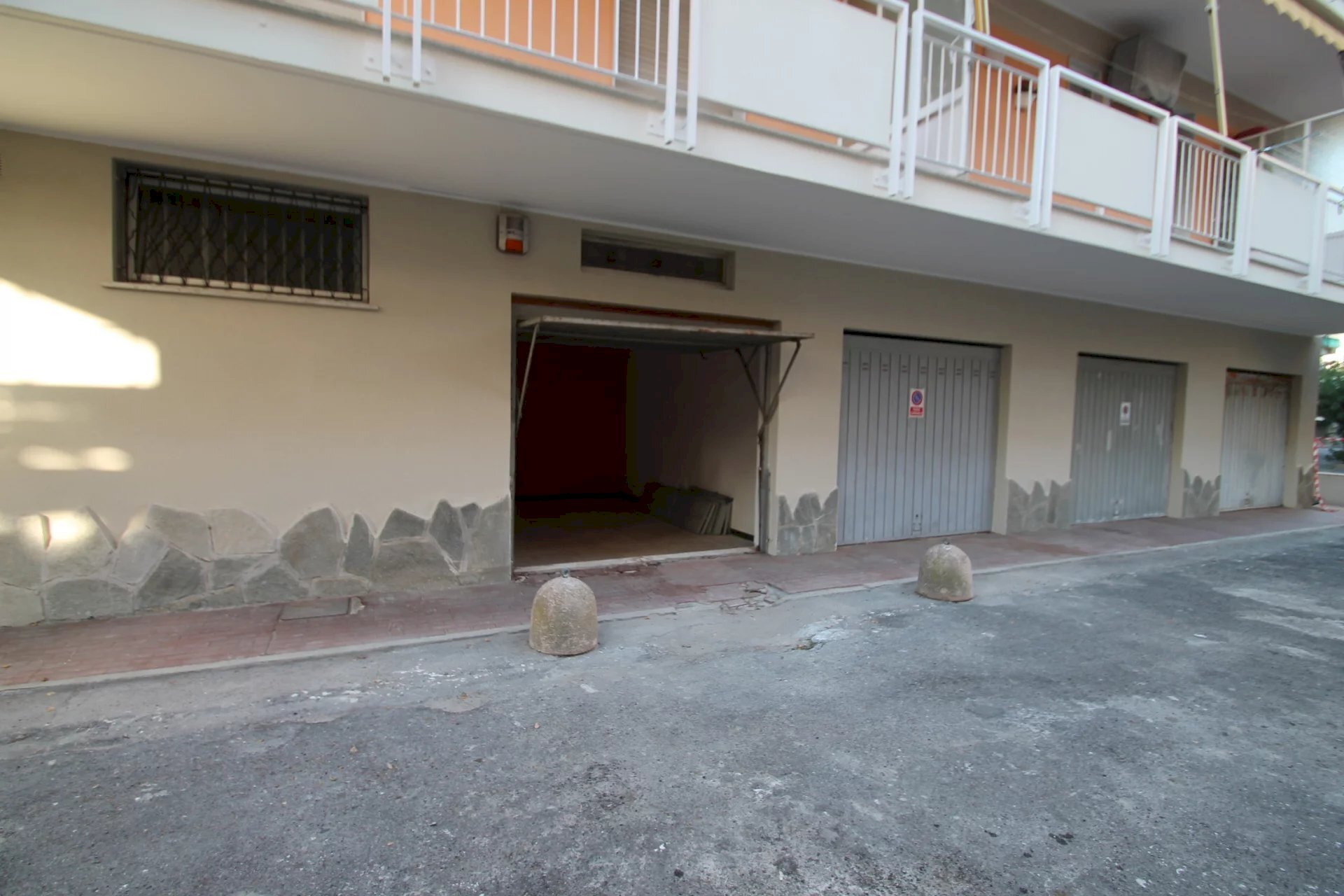 Box Via Cagliari, Borghetto Santo Spirito - foto 3