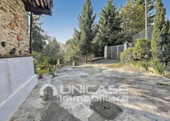 Cortile - Independent house Via Resiassa, 38, Bagnolo Piemonte - photo 17