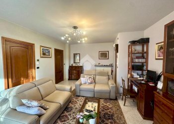 Quadrilocale Viale Martiri della Libertà, Borgaro Torinese - foto 3