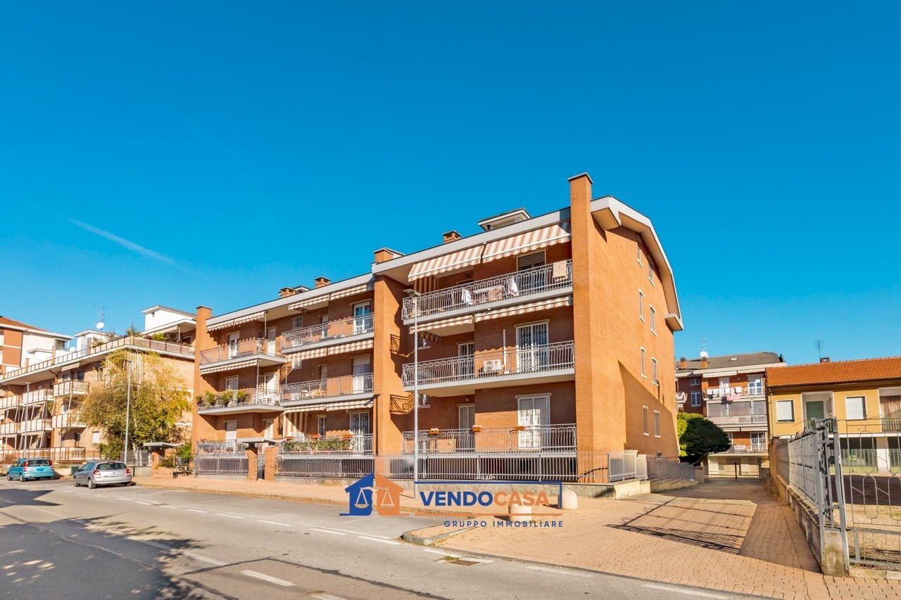 Three-room apartment Vinovo - photo 1